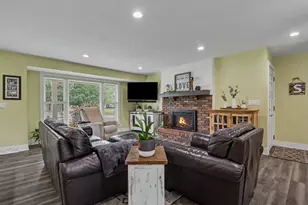 7214 Sundale Dr SE, Grand Rapids, MI 49548 - Photo 5