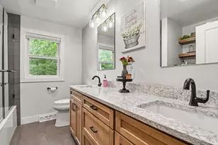 7214 Sundale Dr SE, Grand Rapids, MI 49548 - Photo 17
