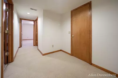 1946 Lakeview Drive, Zeeland, MI 49464 - Photo 41
