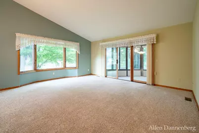 1946 Lakeview Drive, Zeeland, MI 49464 - Photo 11