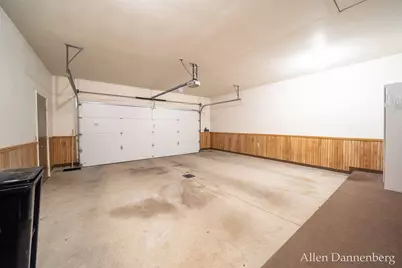1946 Lakeview Drive, Zeeland, MI 49464 - Photo 33