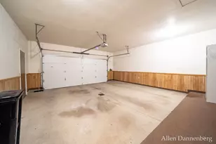 1946 Lakeview Dr, Zeeland, MI 49464 - Photo 33