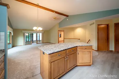 1946 Lakeview Drive, Zeeland, MI 49464 - Photo 19