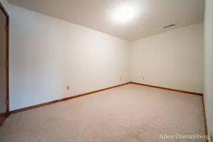 1946 Lakeview Dr, Zeeland, MI 49464 - Photo 45