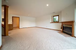 1946 Lakeview Dr, Zeeland, MI 49464 - Photo 37