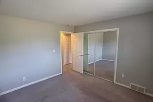 45290 Keding St, Utica, MI 48317 - Photo 13