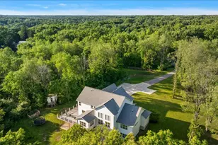 7654 Burrstone Dr SE, Caledonia, MI 49316 - Photo 3