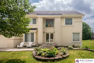 37709 Glengrove Dr, Farmington, MI 48331 - Photo 7