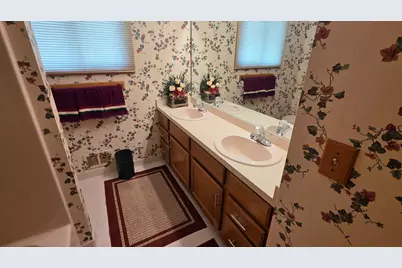 34565 Ann Arbor Trail, Livonia, MI 48150 - Photo 15