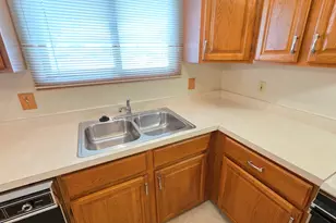 34565 Ann Arbor Trail, Livonia, MI 48150 - Photo 19