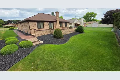 34565 Ann Arbor Trail, Livonia, MI 48150 - Photo 33