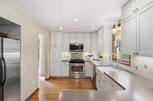 22279 Chubb Rd, Northville, MI 48167 - Photo 9