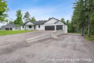 7638 E Sheringer Rd, Ravenna, MI 49451 - Photo 5