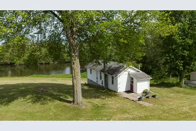 810 S Constantine Street, Three Rivers, MI 49093 - Photo 1