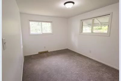 9470 Peck Road, Greenville, MI 48838 - Photo 19