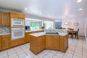 10090 King Hill Ct, Dexter, MI 48130 - Photo 17