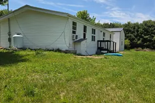 475 Tyler Rd, Wayland, MI 49348 - Photo 9