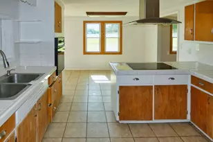 4534 E Britain Ave, Benton Harbor, MI 49022 - Photo 5