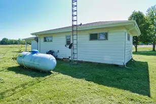 4534 E Britain Ave, Benton Harbor, MI 49022 - Photo 23