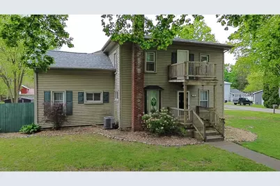 709 E Isham Street, Lyons, MI 48851 - Photo 3
