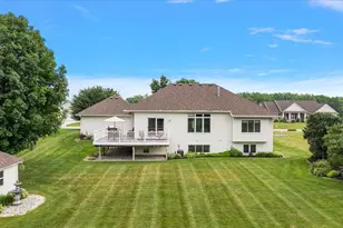 8259 Golfside Dr, Jenison, MI 49428 - Photo 3