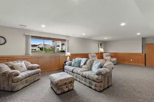 8259 Golfside Dr, Jenison, MI 49428 - Photo 37