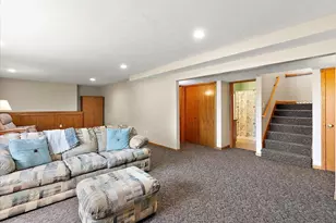 8259 Golfside Dr, Jenison, MI 49428 - Photo 39