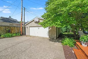 560 State St, Holland, MI 49423 - Photo 31
