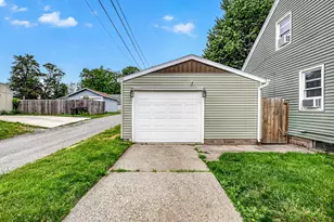1451 Barclay St, Muskegon, MI 49441 - Photo 9