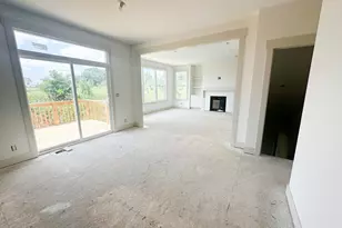8305 Eagle Peak Dr, Jenison, MI 49428 - Photo 11