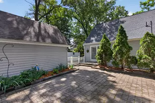 732 Lawrence St, Jackson, MI 49203 - Photo 33