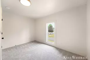 301 W Montcalm St, Greenville, MI 48838 - Photo 31