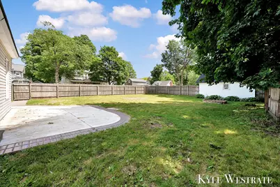 301 W Montcalm Street, Greenville, MI 48838 - Photo 33