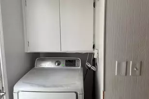 11690 Gallagher St, Hamtramck, MI 48212 - Photo 21
