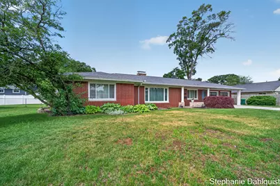 621 E Sunset Drive, North Muskegon, MI 49445 - Photo 5