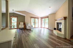 624 S 160th Ave, Holland, MI 49423 - Photo 7