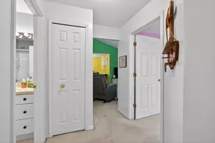 864 W Barrington Cir, Jackson, MI 49203 - Photo 13