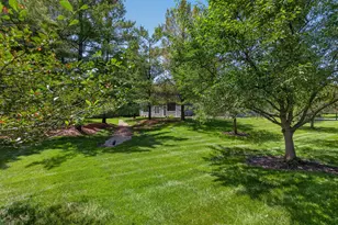 864 W Barrington Cir, Jackson, MI 49203 - Photo 27