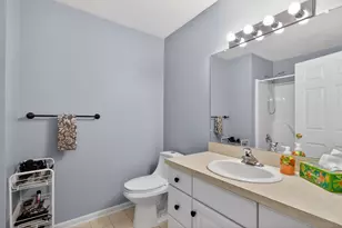 864 W Barrington Cir, Jackson, MI 49203 - Photo 13