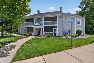864 W Barrington Cir, Jackson, MI 49203 - Photo 1