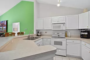 864 W Barrington Cir, Jackson, MI 49203 - Photo 5