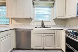 1448 Whispering Woods Ln, Marysville, MI 48040 - Photo 19