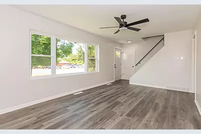 1822 W Centre Avenue, Portage, MI 49024 - Photo 7