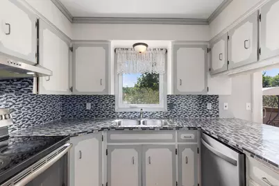 5800 Eastern Avenue SE, Kentwood, MI 49508 - Photo 13
