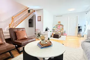 4953 S Ridgeside Cir, Ann Arbor, MI 48105 - Photo 3