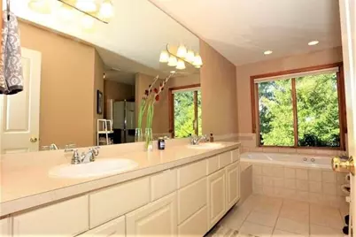 4703 Sawgrass Drive W, Ann Arbor, MI 48108 - Photo 9