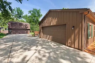3165 N Grove Dr, Monroe, MI 48162 - Photo 55