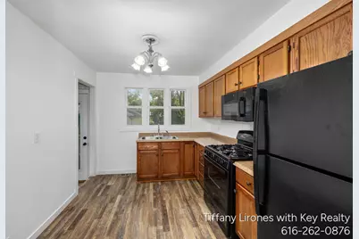 3241 Buchanan Avenue SW, Grand Rapids, MI 49548 - Photo 5