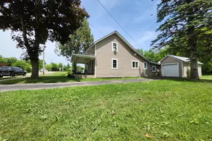 205 S Columbia Ave, Scottville, MI 49454 - Photo 3