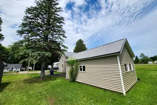 205 S Columbia Ave, Scottville, MI 49454 - Photo 5